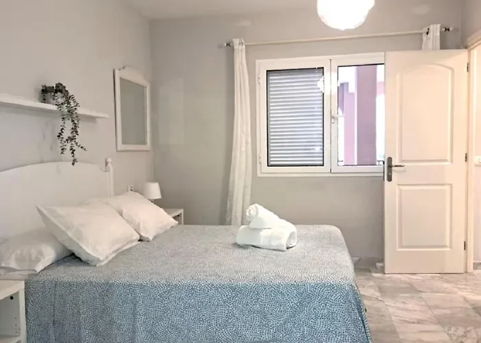 Heated Poolside Paradise Cristianos לוס כריסטיאנוס